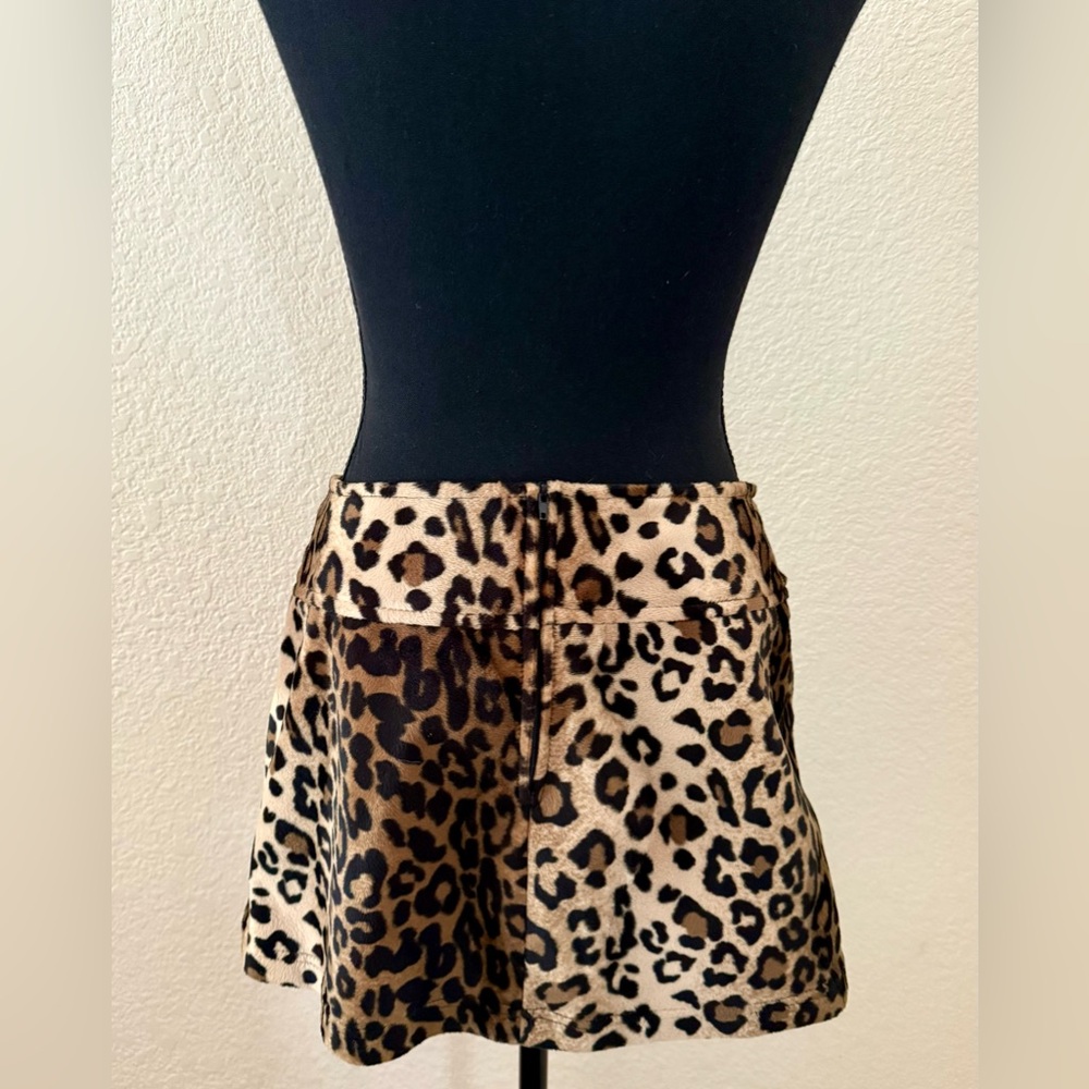 Vintage Y2K Lip Service Cheetah Animal Print Velvety Mini Skirt Size Small - Picture 7 of 10